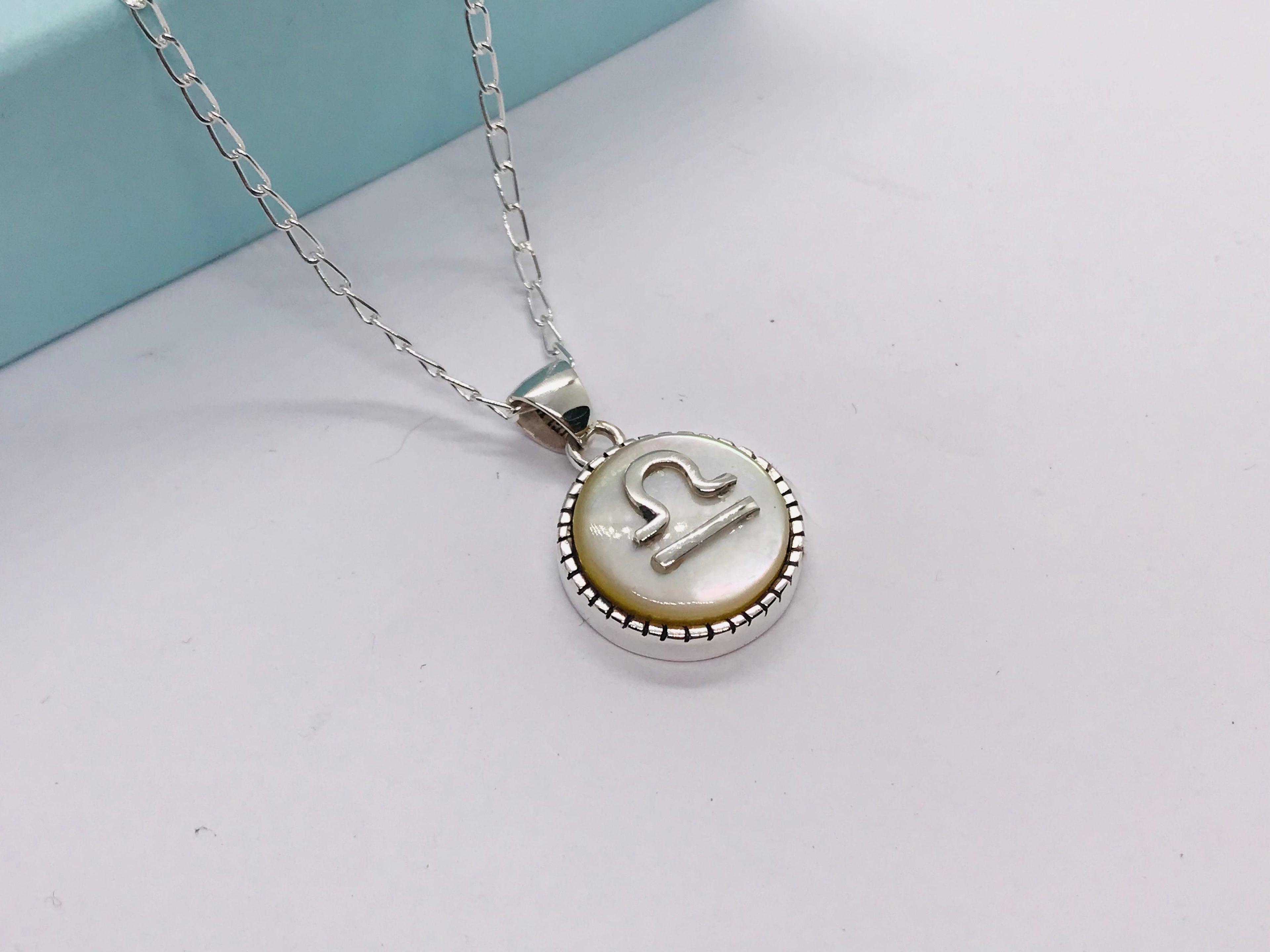 Collar Signo Zodiacal con Nácar | Plata 950